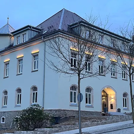 Stadtpalais Belle Etage - Historische Nahe Theater Und Soletherme Appartement *