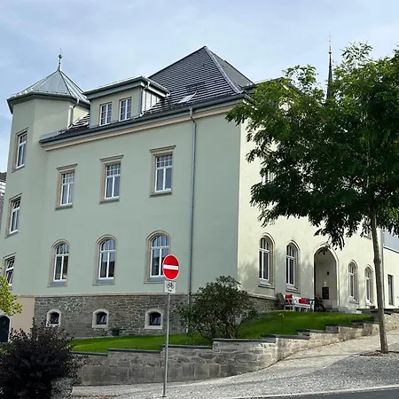 Stadtpalais Belle Etage - Historische Nahe Theater Und Soletherme Appartement *